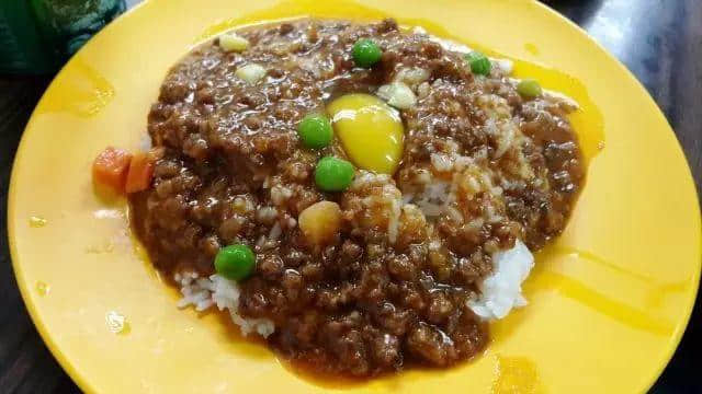 碟頭飯：窮人嘅恩物，平民嘅浪漫