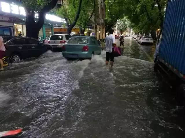 我們實名要求將今日定為“廣州海洋日”