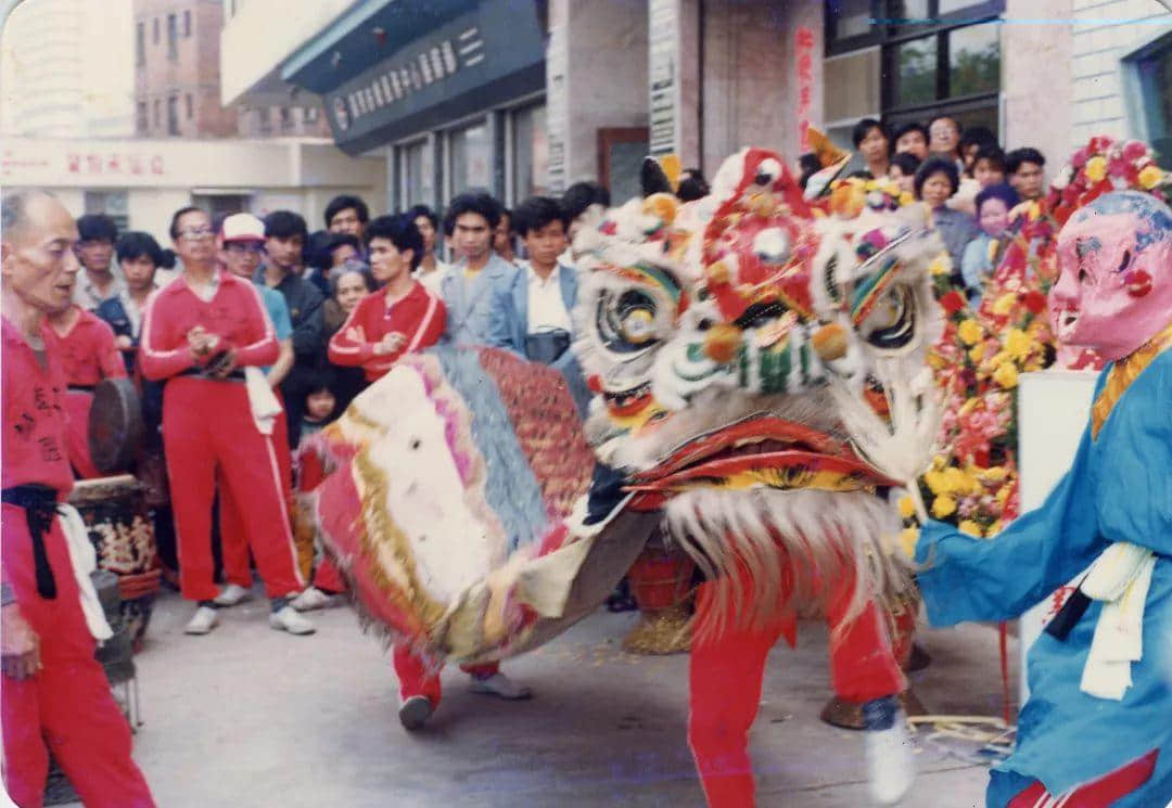 33年，這家服務(wù)了幾代廣州人的海鮮酒家卻越做越年輕了！