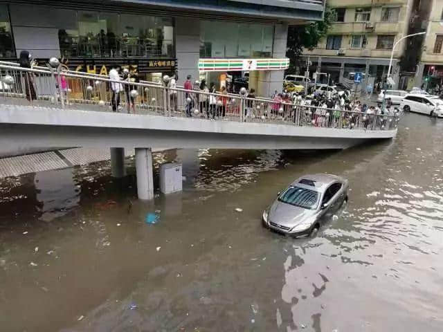 熱烈慶祝，廣州暴雨+熱搜包月套餐生成！