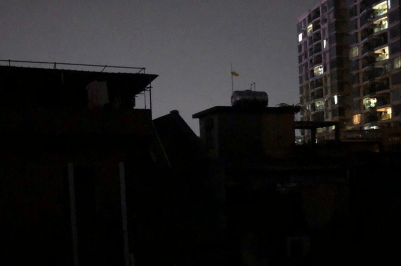 城中村停電的夜晚