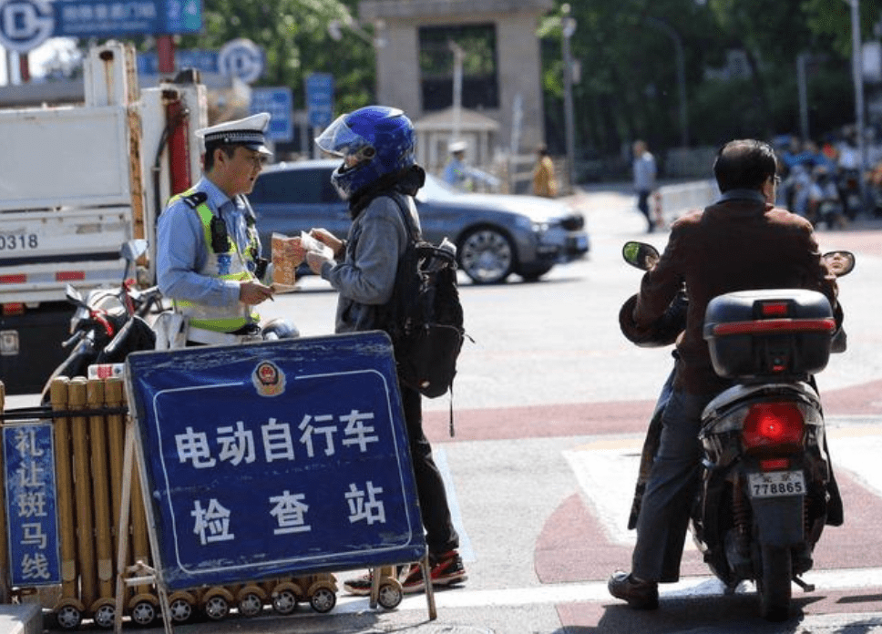 廣州人的摩托記憶：從致富象征到搶劫工具