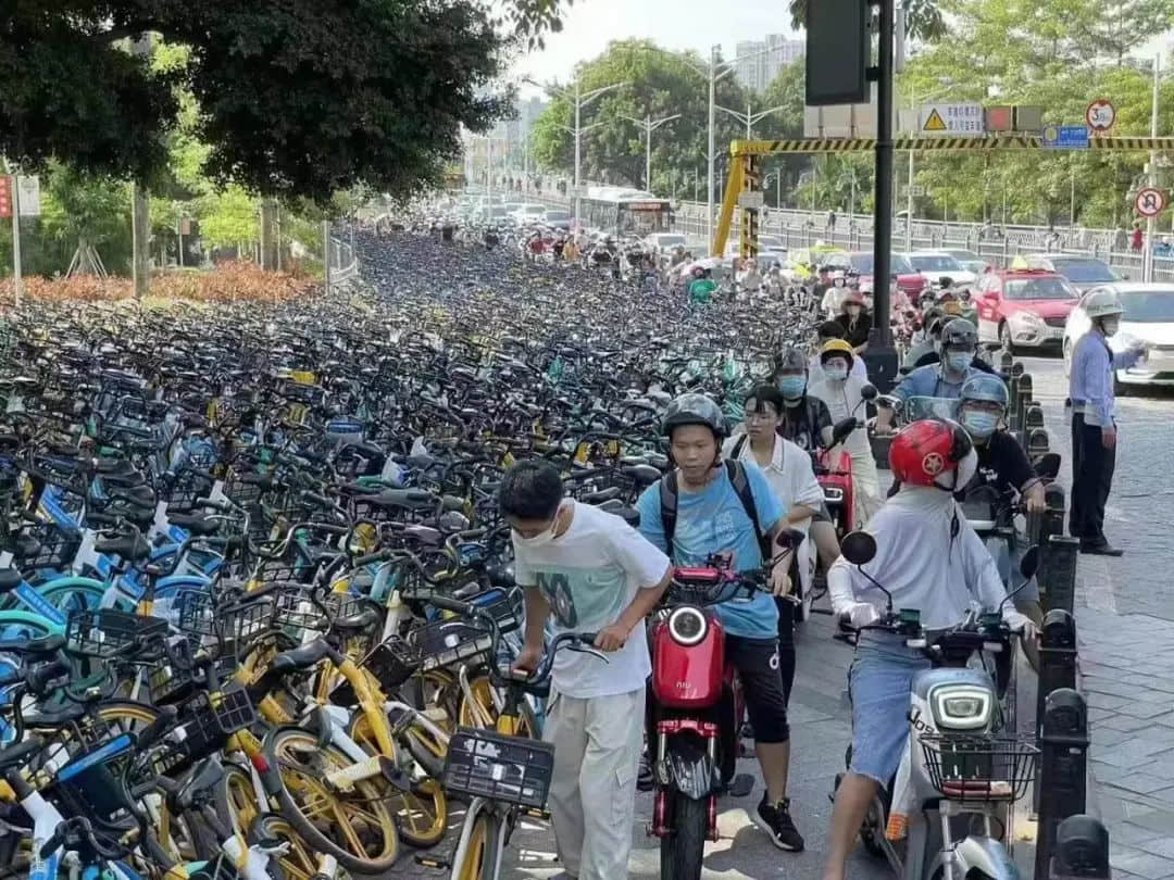 時(shí)隔三十年，海珠橋再現(xiàn)浩浩蕩蕩的單車大軍……