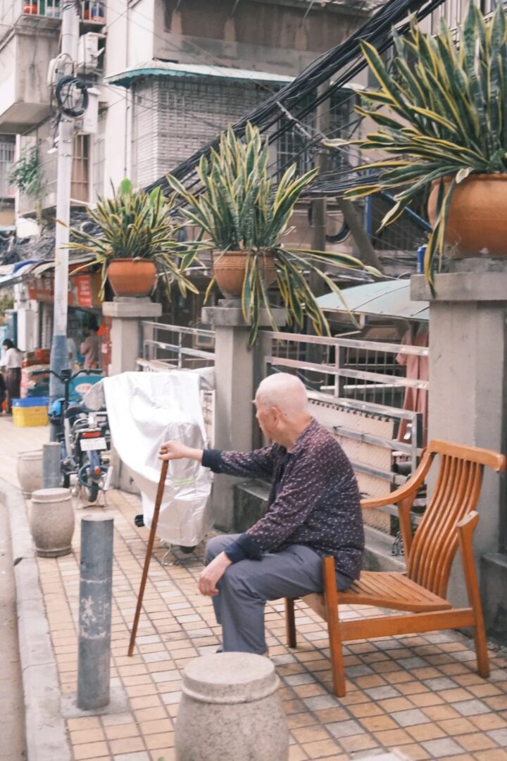 象崗山不是“小重慶”，她只是凝固了的舊廣州……