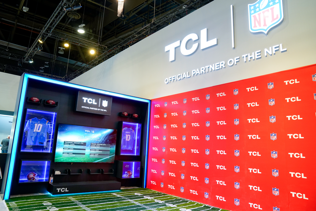 2023國際消費電子展(CES)上,TCL設立NFL品牌合作展示專區(qū)